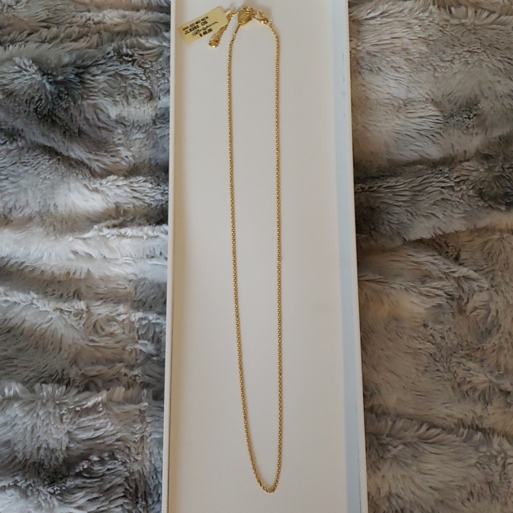 New Brighton Vivi Delicate Medium Charm Necklace